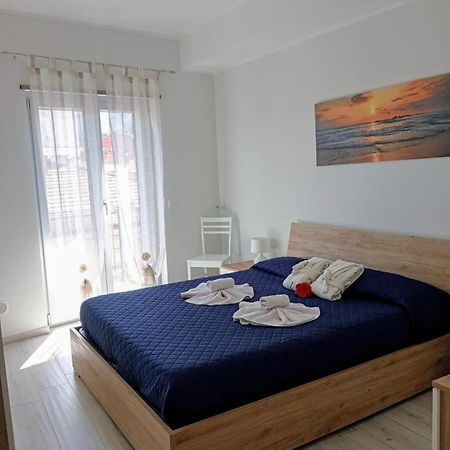 Appartamento Moderno In Centro Citta Sant'Agata di Militello Luaran gambar