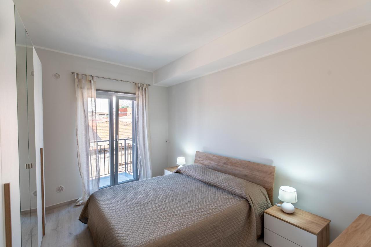 Appartamento Moderno In Centro Citta Sant'Agata di Militello Luaran gambar
