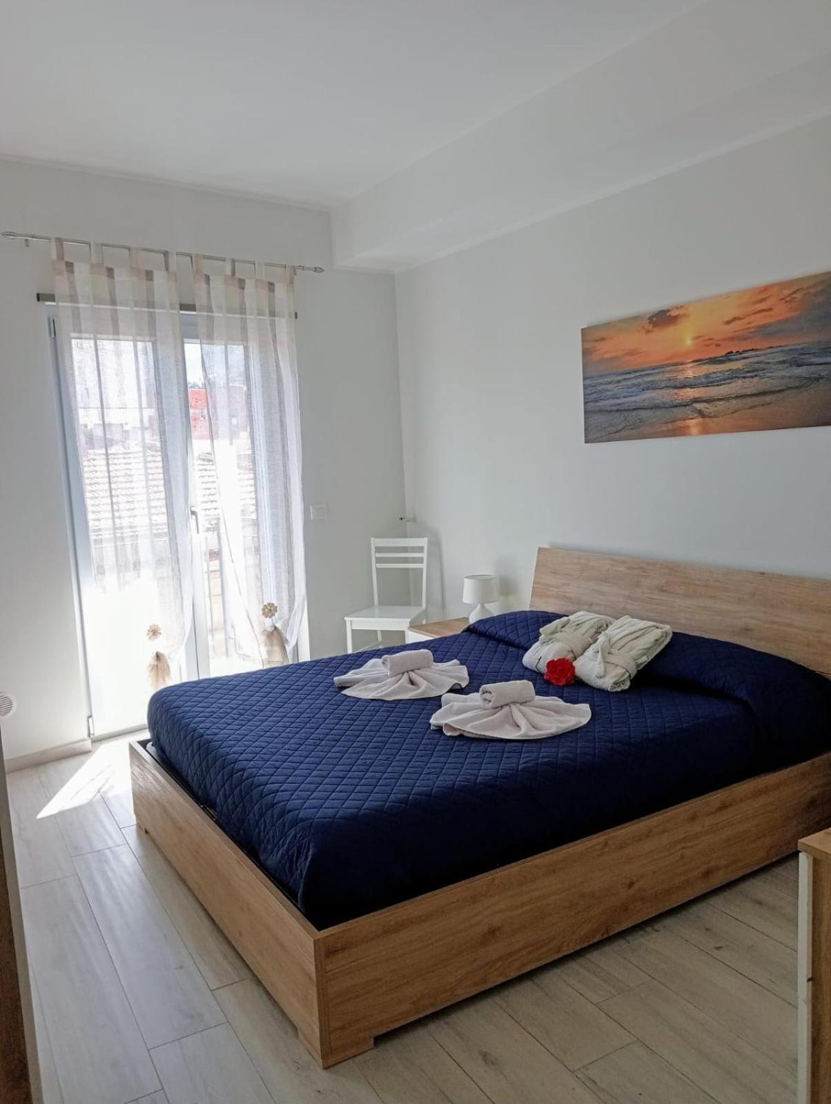 Appartamento Moderno In Centro Citta Sant'Agata di Militello Luaran gambar