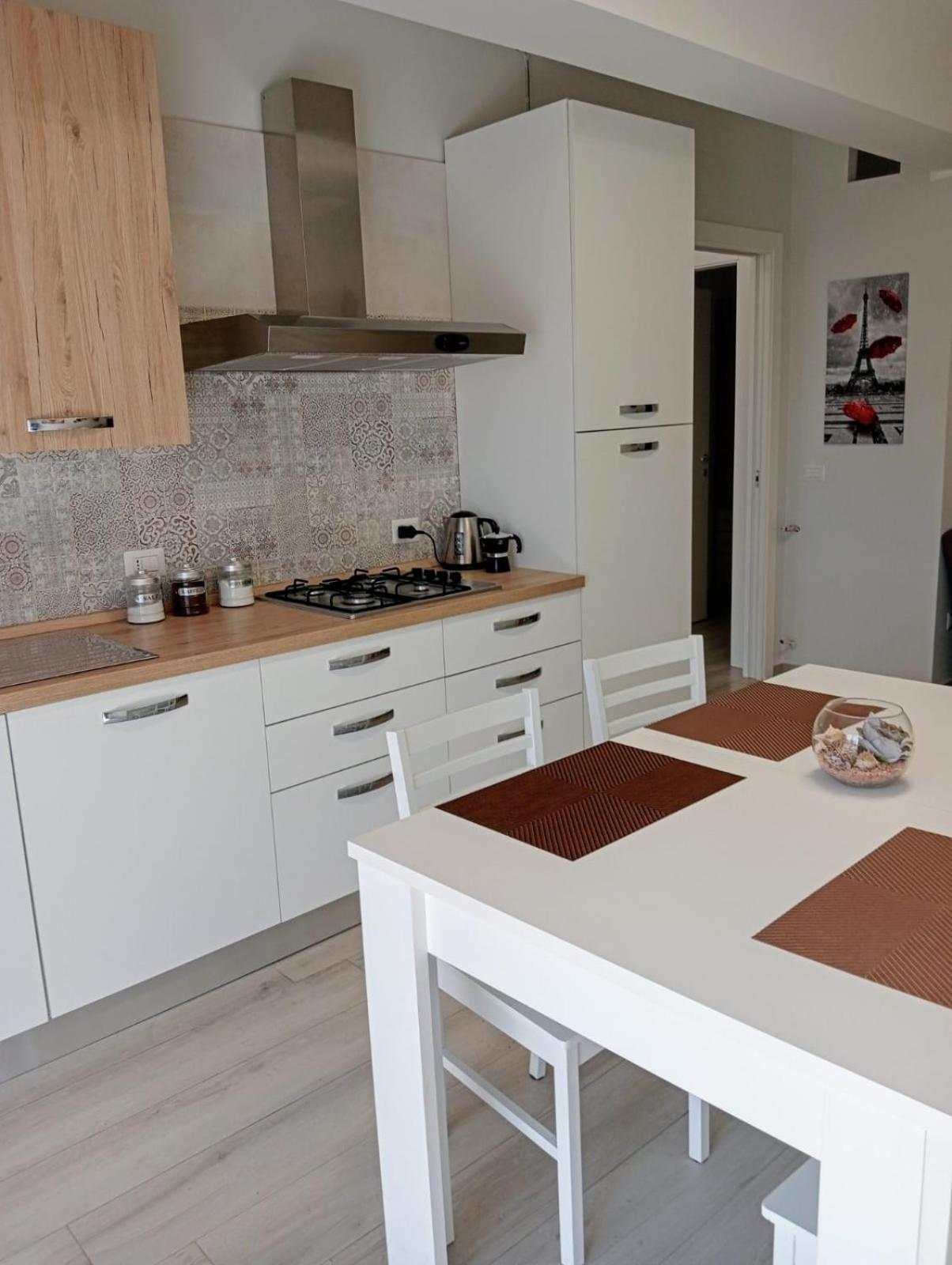Appartamento Moderno In Centro Citta Sant'Agata di Militello Luaran gambar
